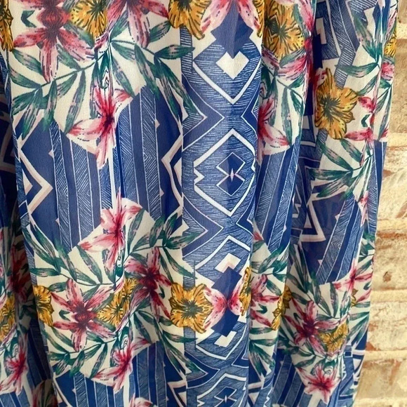 Ark n c. Blue Geometric Floral Sheer Cold Shoulder Maxi Dress - Picture 12 of 14